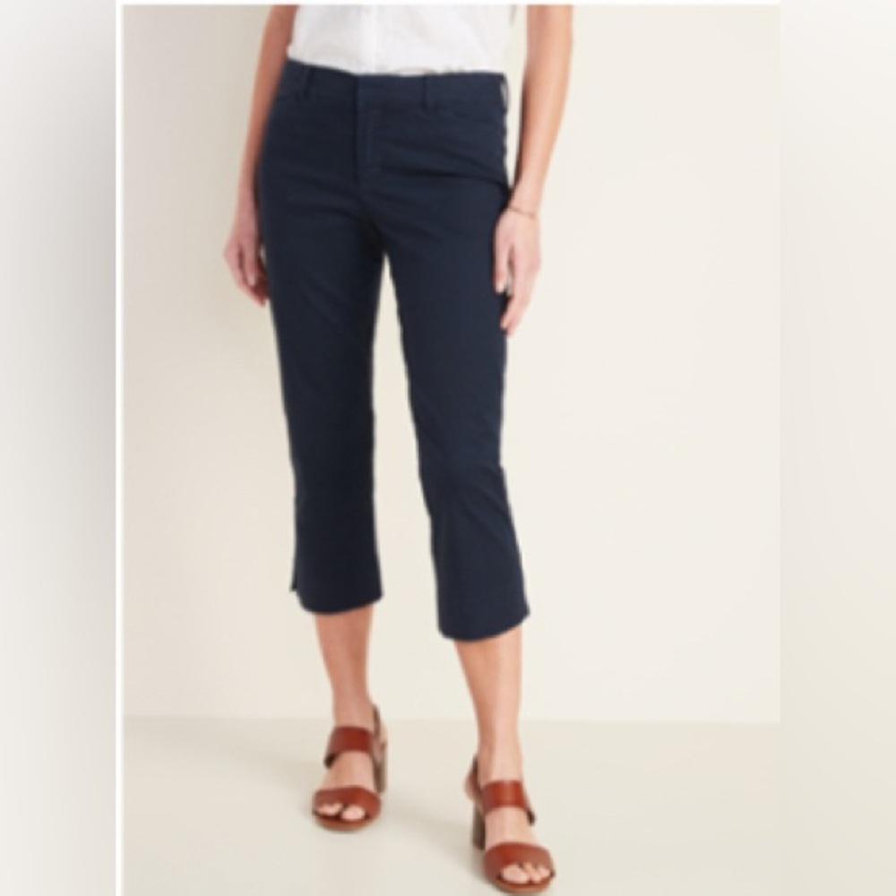 Mid-Rise Pixie Chino Capri Pants for Women colour navy